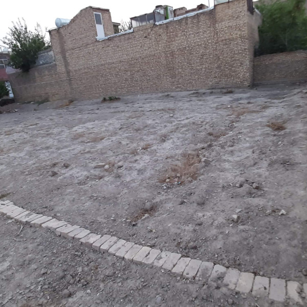 زمین مسکونی در بهترین موقعیت در ردان (بعد از شهرک کشوری)