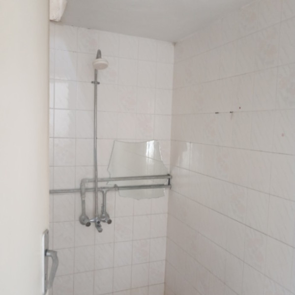 فروش منزل ویلایی در اصفهانک