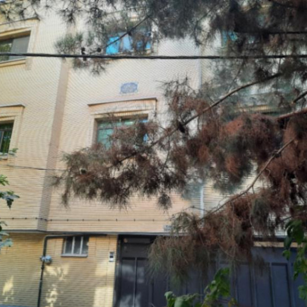 فروش آپارتمان ۱۰۶ متری واقع در میرزاطاهر شرقی