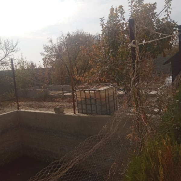 فروش باغ در اصفهانک