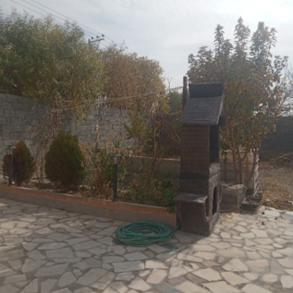 فروش باغ در اصفهانک