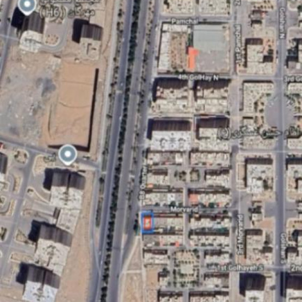 ساختمان ویلایی واقع درفولادشهر بلوار امام